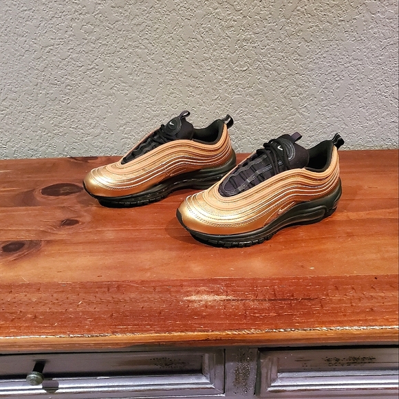 Women's Nike Air Max 97 'Copper' or 'Metallic Copper Bronze' - Picture 5 of 16
